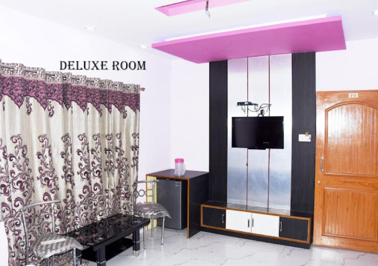 Hotel Roshan Varanasi Exterior photo