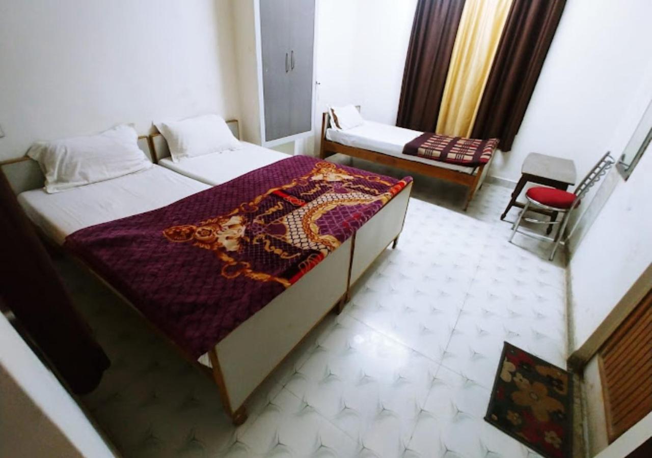 Hotel Roshan Varanasi Exterior photo