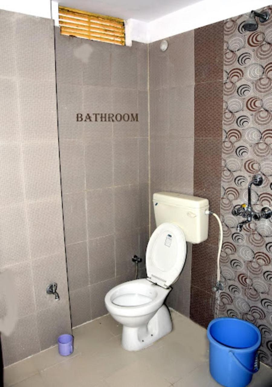 Hotel Roshan Varanasi Exterior photo