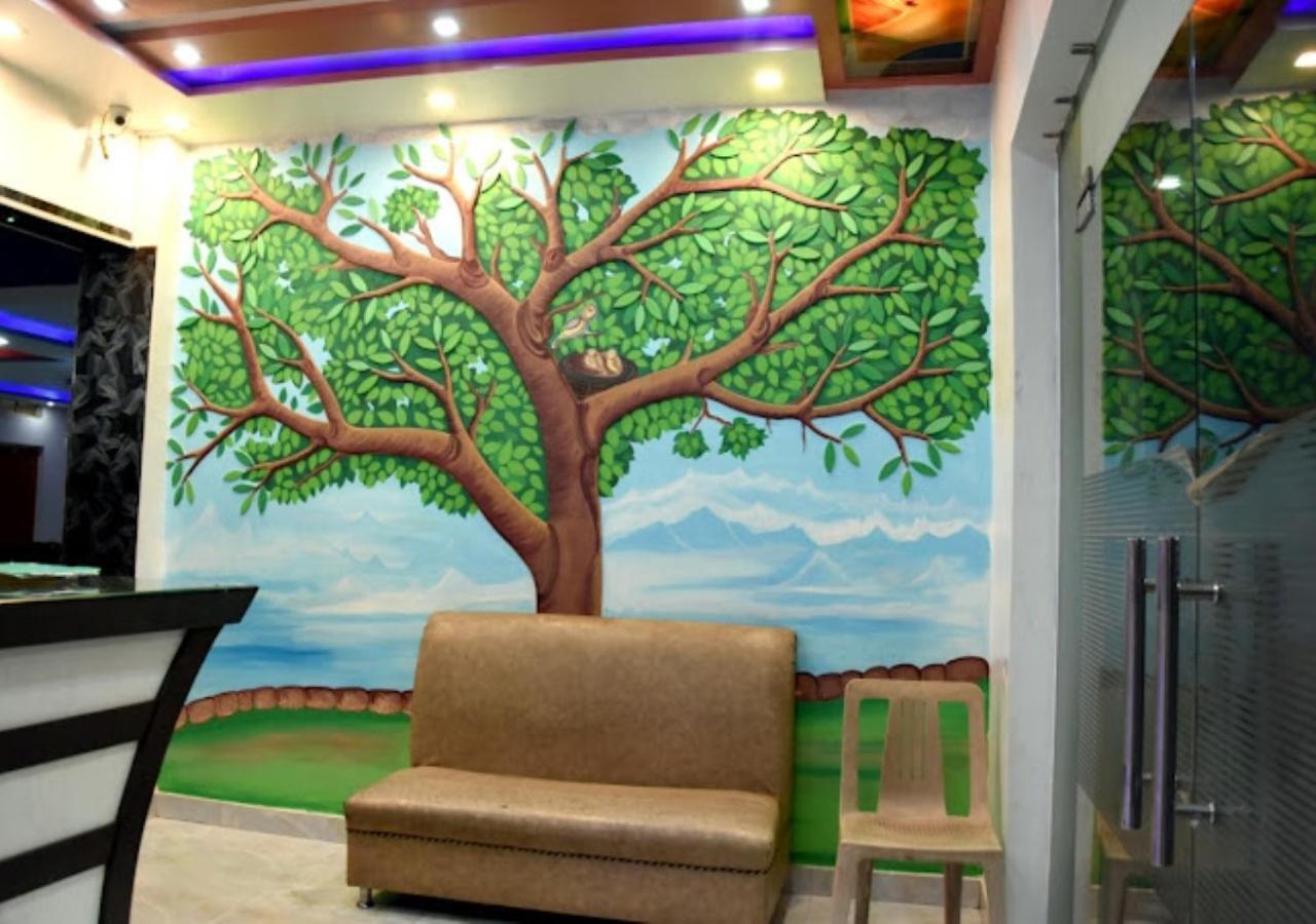 Hotel Roshan Varanasi Exterior photo